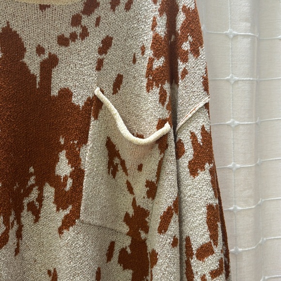 “Cowprint” Sweater - Picture 3 of 5